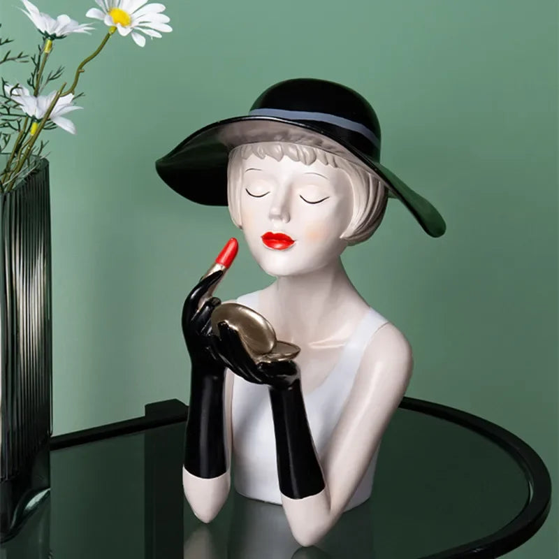 Light Luxury Girl High-Level Sense Ornaments